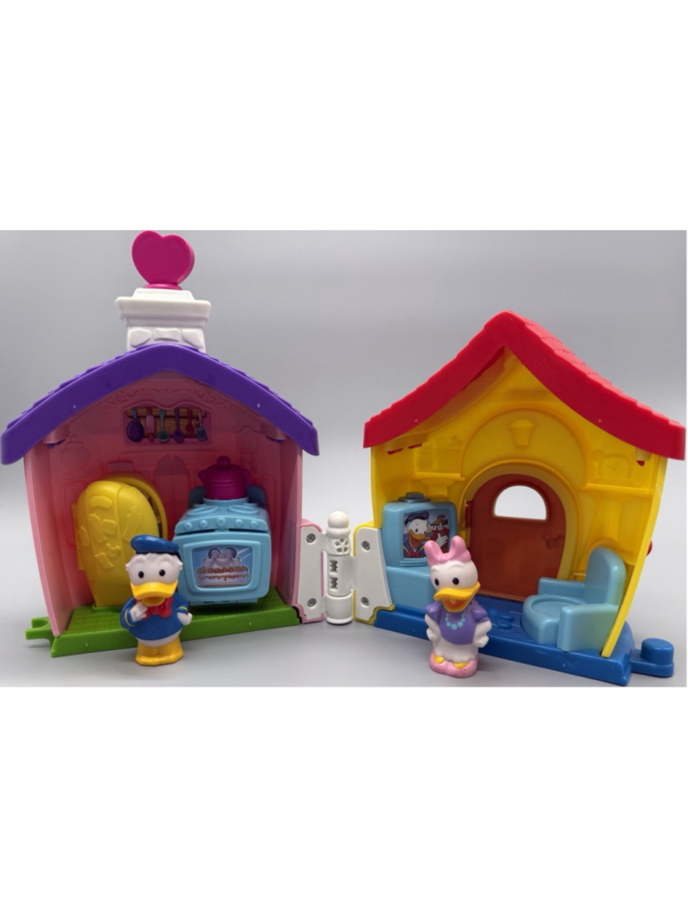 Little People Disney Donald & Daisy Duck Figures w/ Magic of Disney House